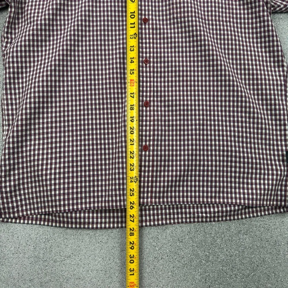 Patagonia Mens XL Short Sleeve Gingham Seersucker Button Down Shirt Burgundy - Picture 8 of 9